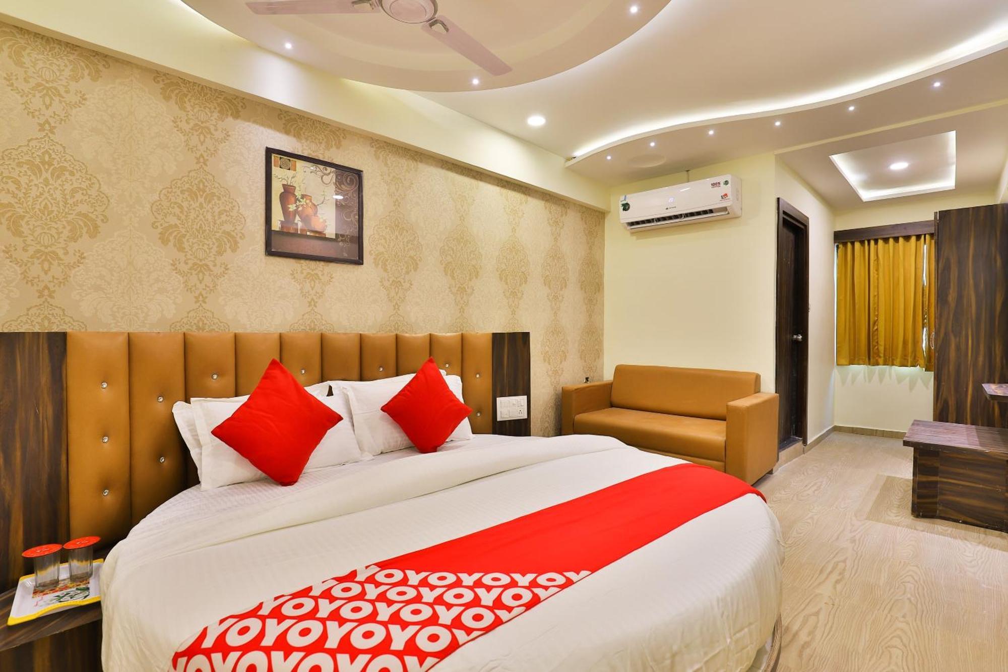 Hotel O Silver Palace Batwa Luaran gambar
