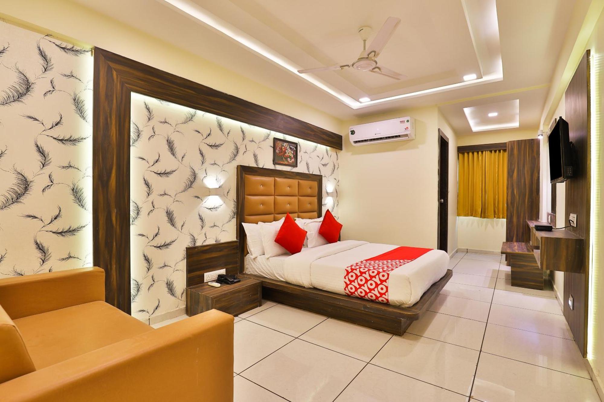 Hotel O Silver Palace Batwa Luaran gambar