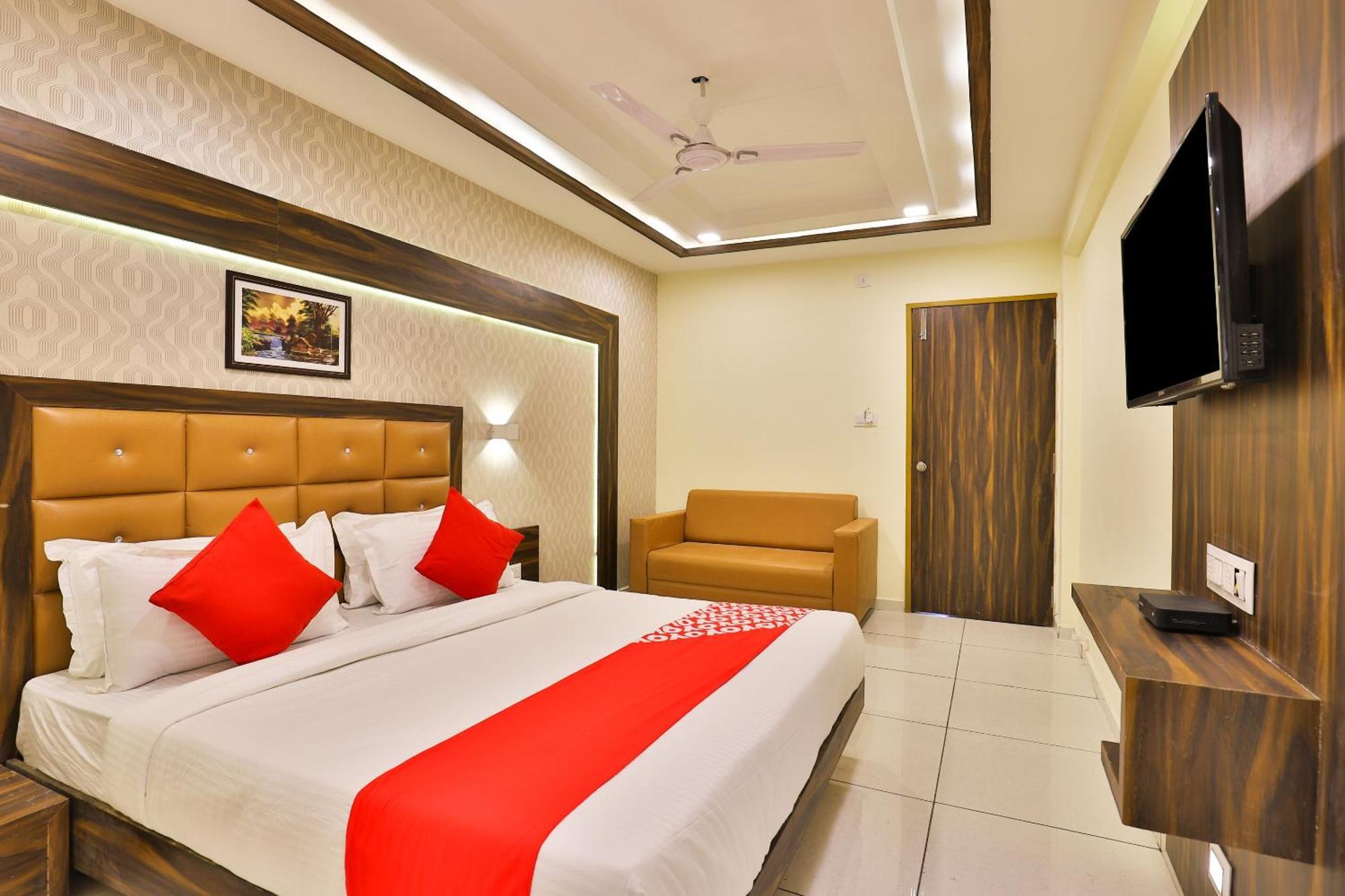 Hotel O Silver Palace Batwa Luaran gambar
